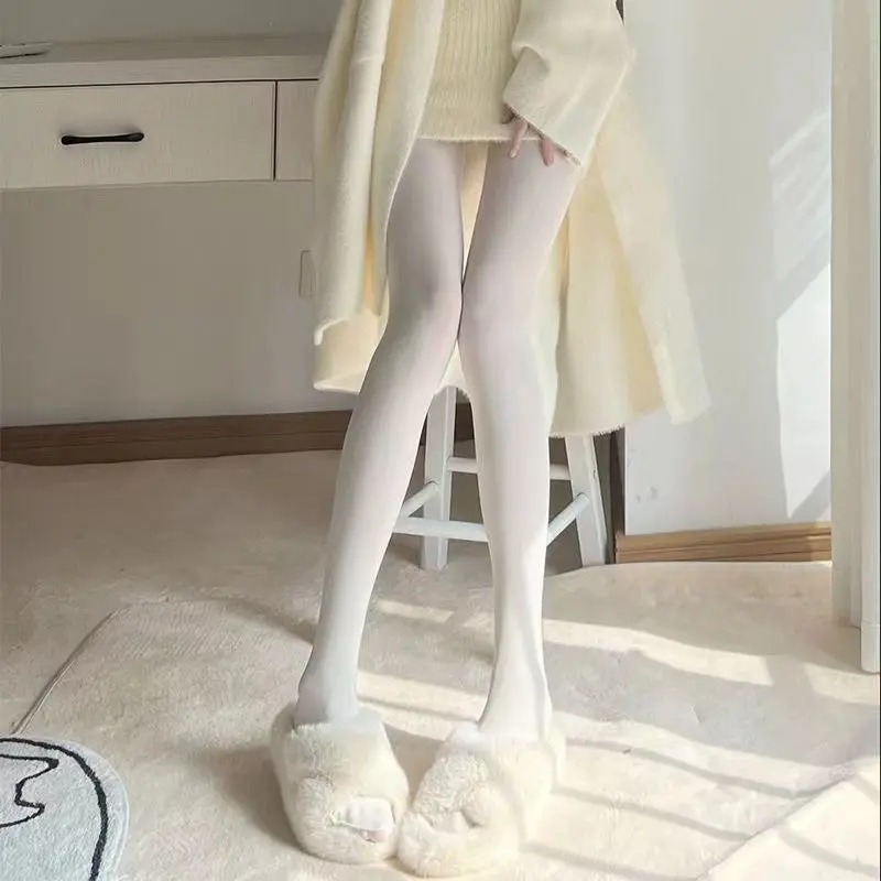 Creamy white soft and cute velvet leggings - Image 5